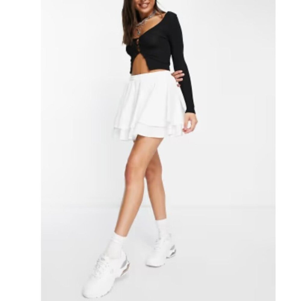 Weekday Kate skirt in white size 4 US